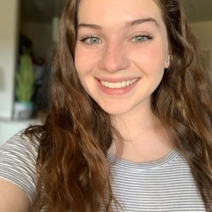 Meet your Posher, Lindsey
